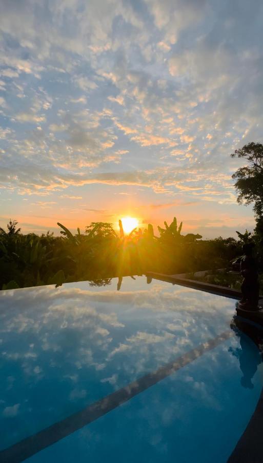 Sunset Hill Lembongan 호텔 외부 사진