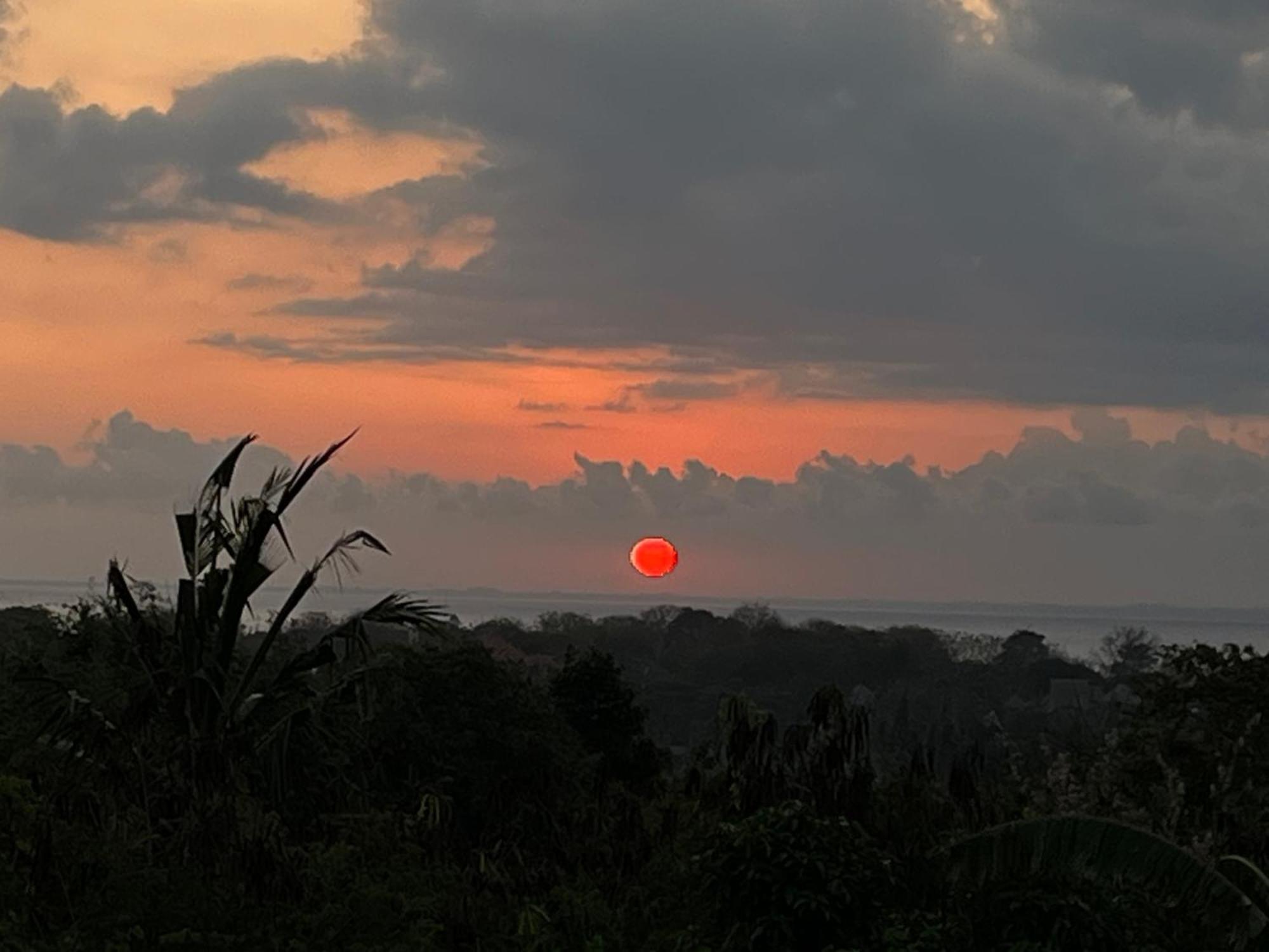 Sunset Hill Lembongan 호텔 외부 사진