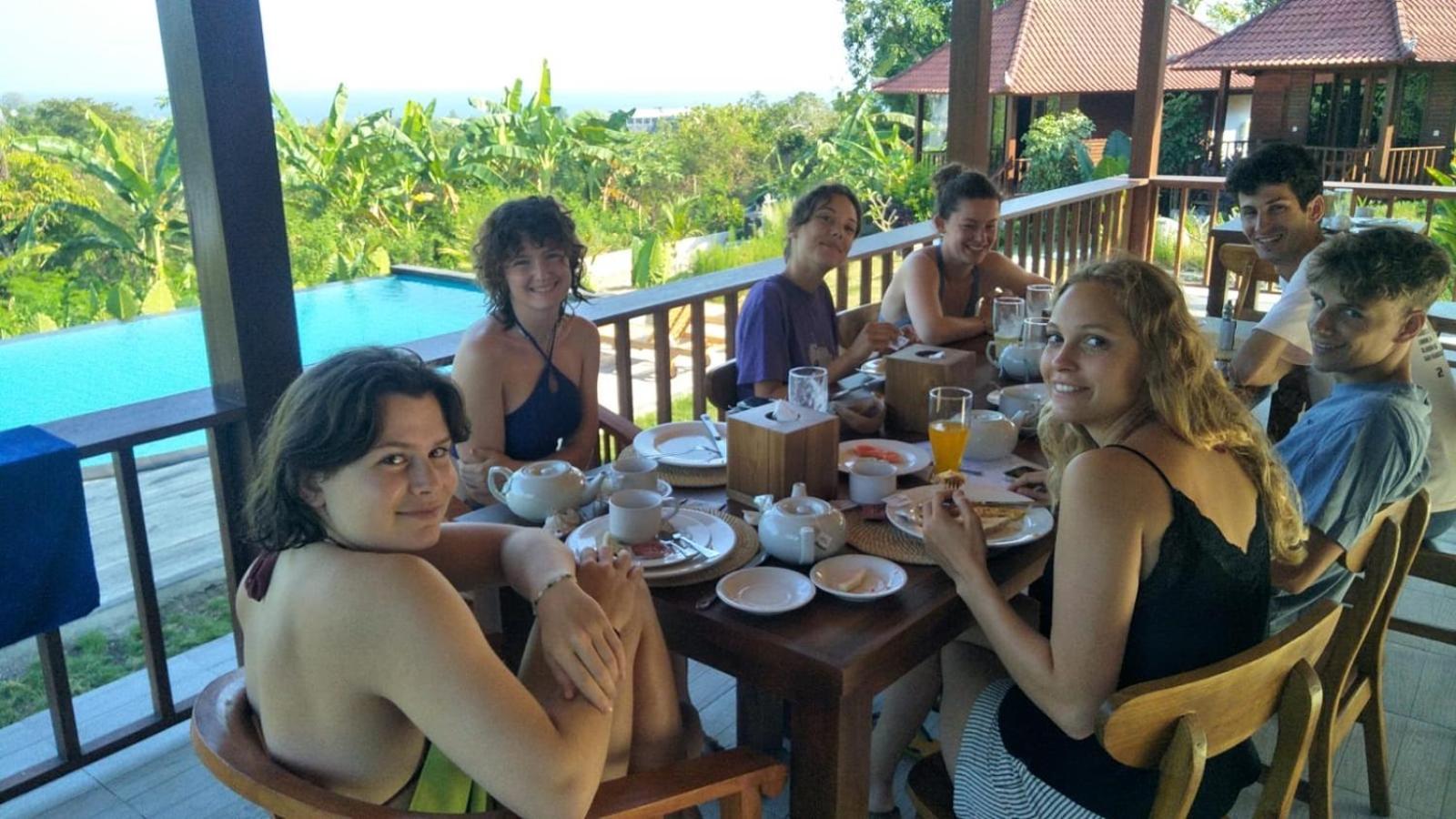 Sunset Hill Lembongan 호텔 외부 사진